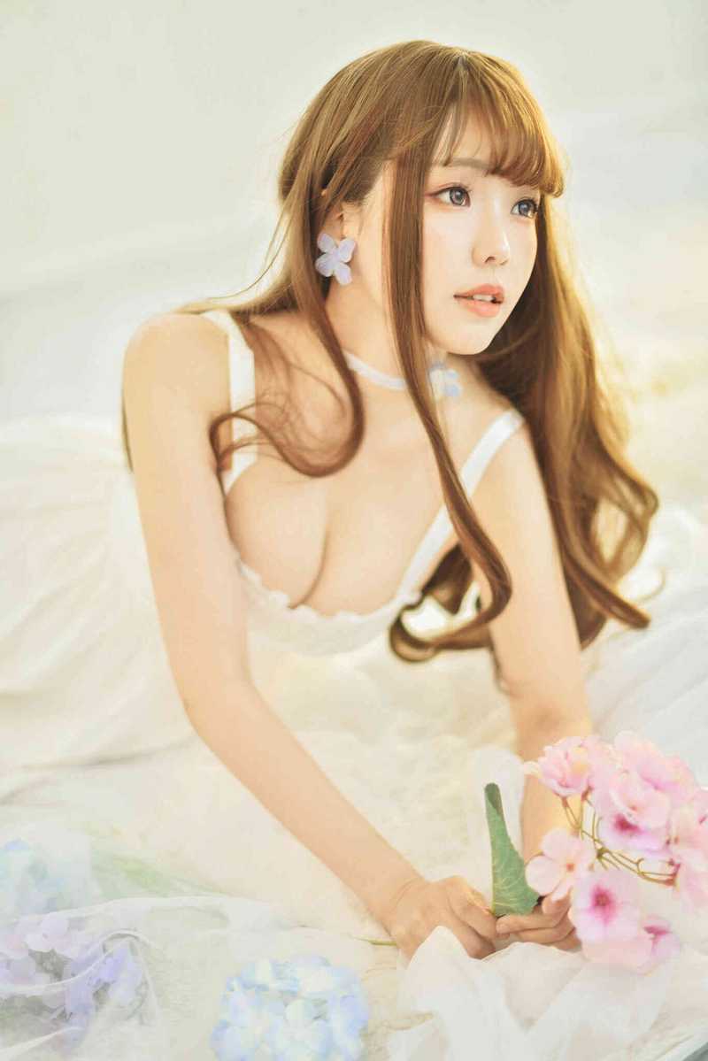 ElyEE子 – NO.76 White Dress [22P13MB]-死宅屋