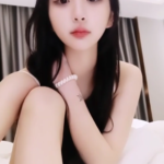 上海幂幂(江苏雯雯) 合集下载-[31V-8.9G]-死宅屋