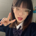 嗨酱 合集下载-[25P-55V-28.7G]-死宅屋